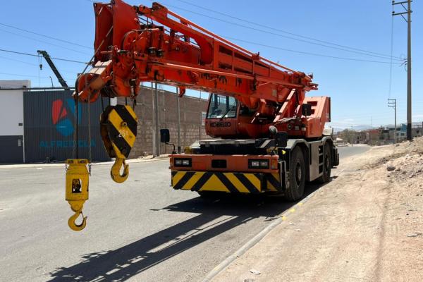 Grúa Kobelco RK250-7